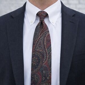 Surrey USA Italian Silk Paisley Tie Vintage Y2K Quiet Luxury 56.5x3.5